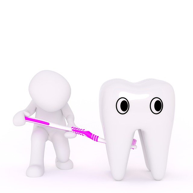 歯磨きしている歯医者
